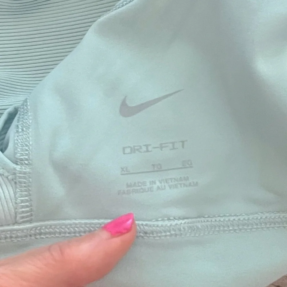 NWOT Nike INDY Low Intensity Padded Double Layer Sports Bra in Mint Size XL
